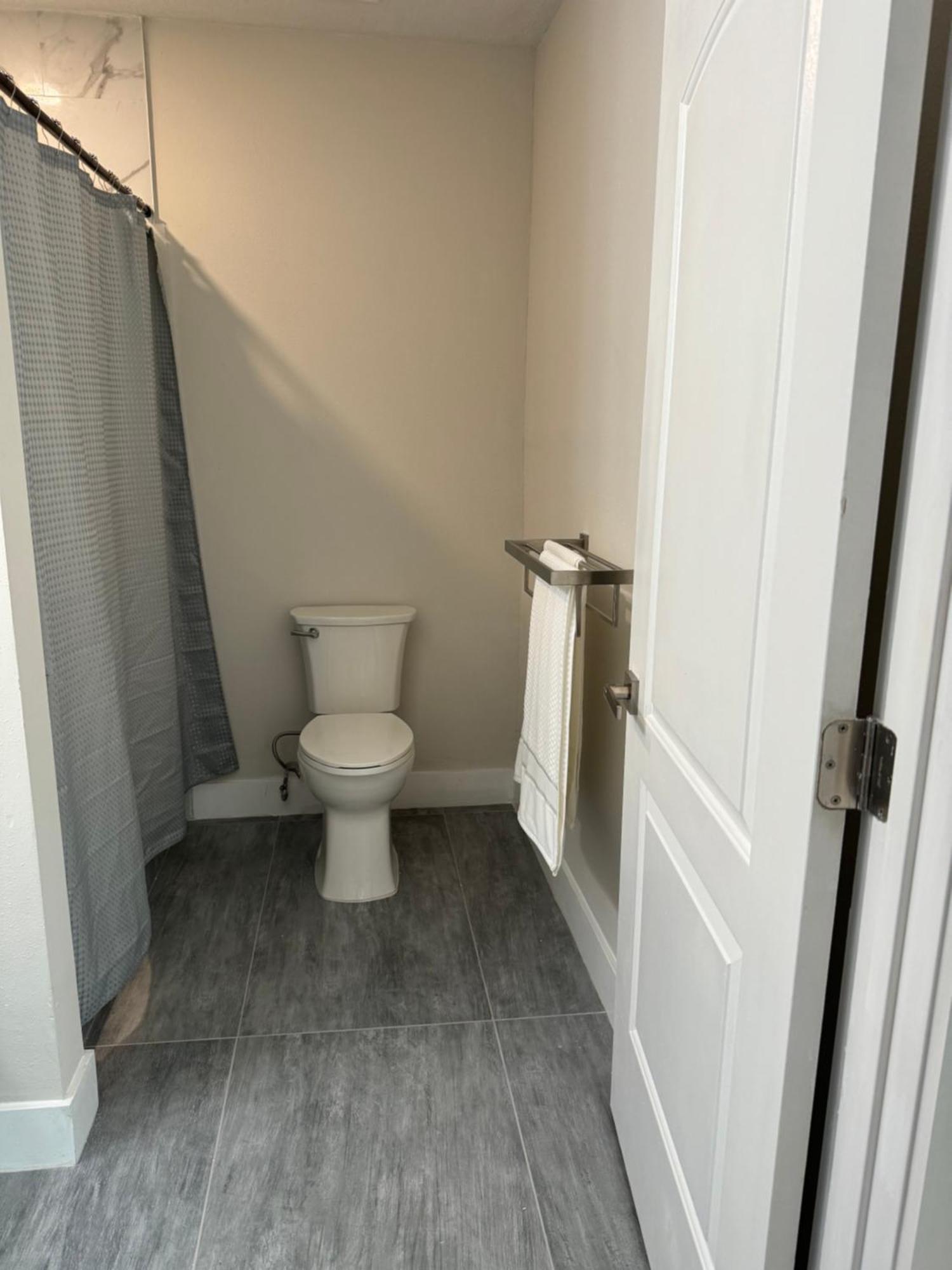 Deluxe Apartment Whit Laundry تامبا المظهر الخارجي الصورة