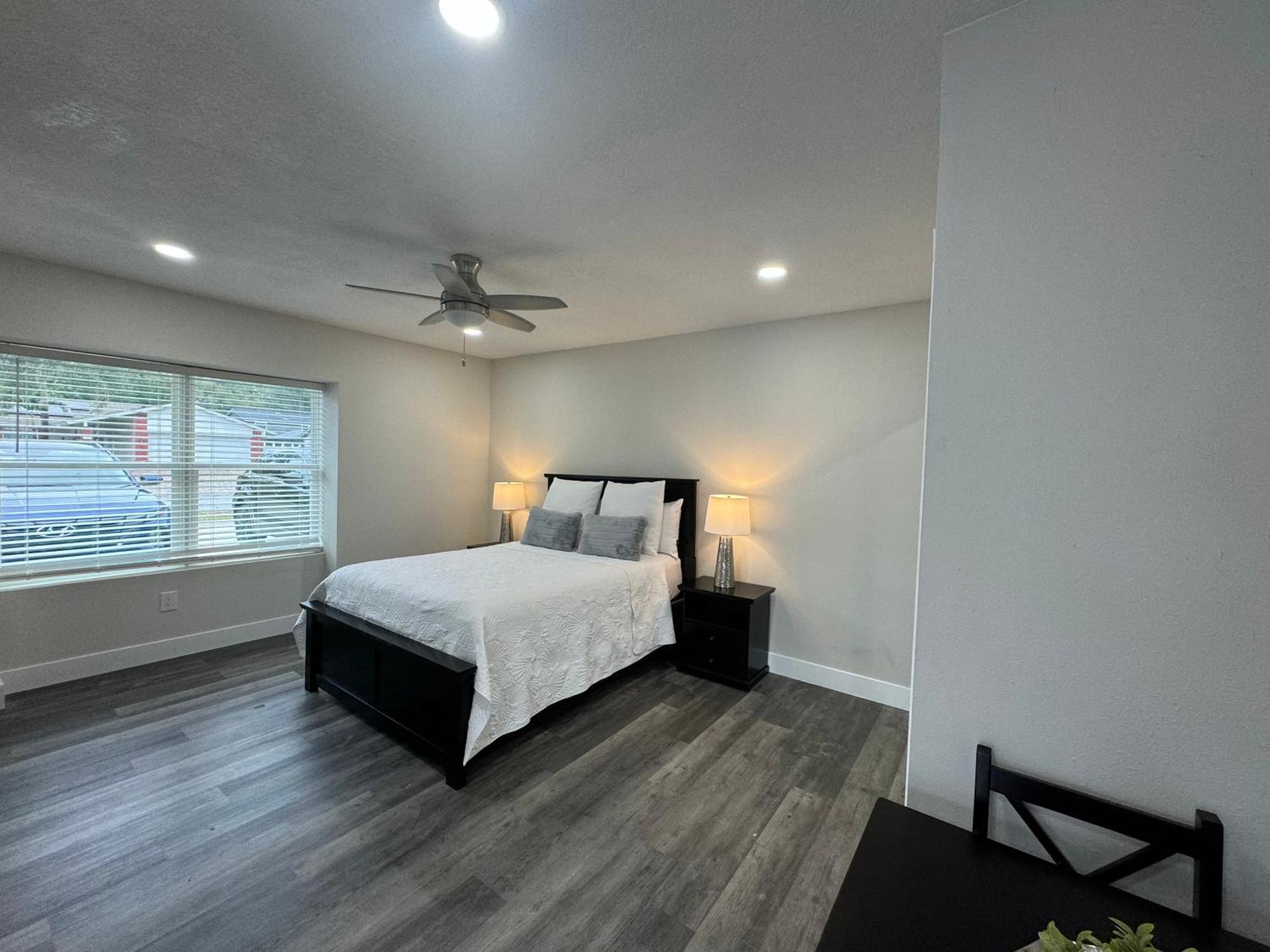 Deluxe Apartment Whit Laundry تامبا المظهر الخارجي الصورة
